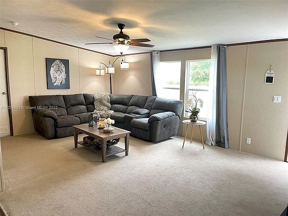 5th image of 2526 Lake Ave #2526