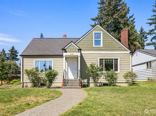 218 SW 142nd St, Burien, WA 98166