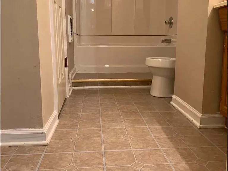 1033 Aderly Ln — Photo 12