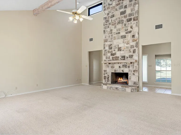 103 Crockett Dr — Photo 9