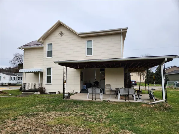 411 Underwood Ave, Roscoe, PA 15477