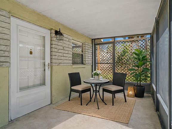 5th image of 4489 Fishman Ave