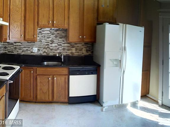 4th image of 17323 Nugent Ln