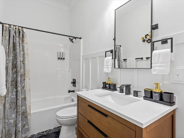 2508 Union Ave — Photo 37
