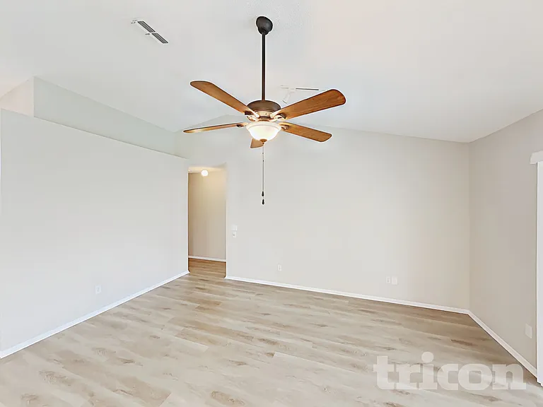 6209 61st Ct E — Photo 3