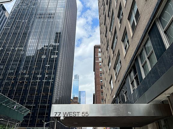 3rd image of 77 W 55th St APT 16G