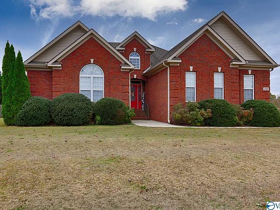 2nd image of 221 Southern Wind Dr