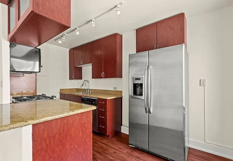 1105 Spring St #712 — Photo 9