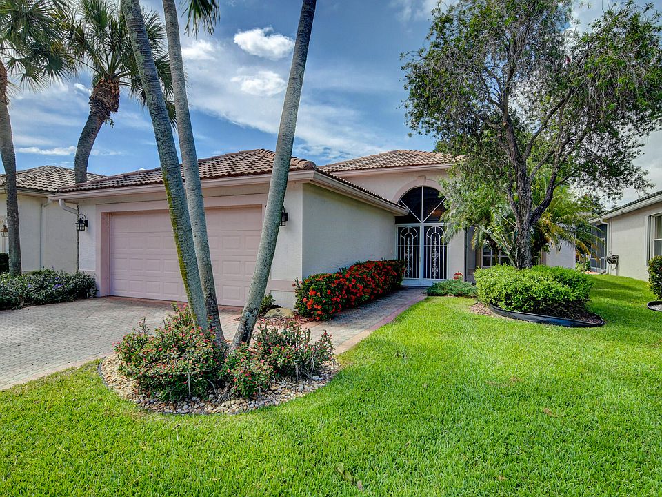 1st image of 6584 Lucaya Ave