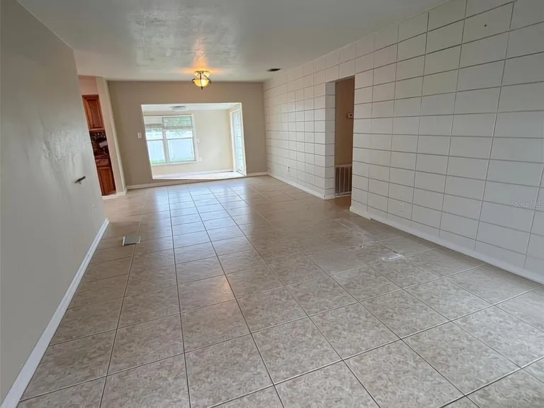 1640 Orange Ave — Photo 5