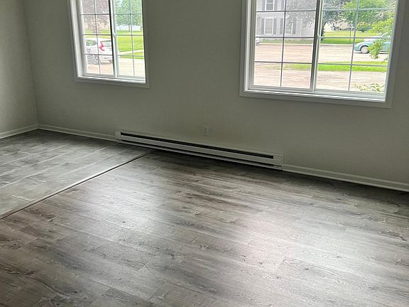4th image of 600 S East St #202