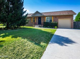 1716 S Ridge Ct, Sevierville, TN 37862