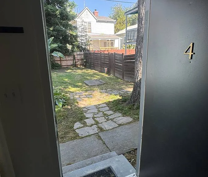 1314 D St #4 — Photo 5