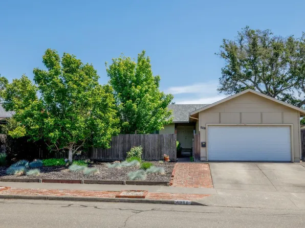 4986 Parkhurst Drive, Santa Rosa, CA 95409