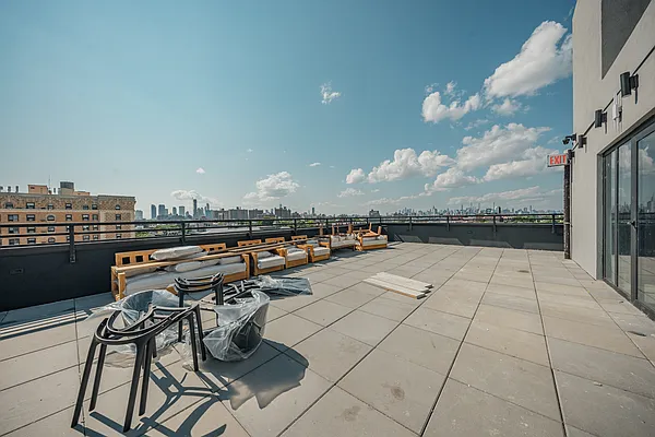 Rented by Nooklyn NYC LLC | media 17