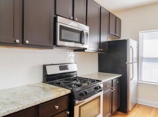 1521 W Irving Park Rd #2MT, Chicago, IL 60613