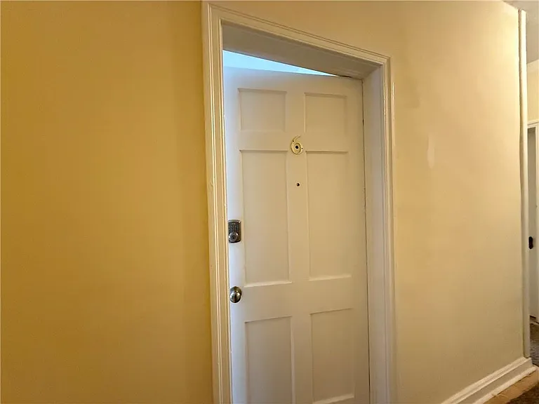 3548 E Main St #6 — Photo 3