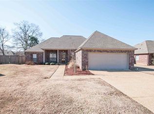111 Victoria Ln, Clinton, MS 39056