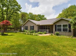 1340 Allegheny Dr, Blakeslee, PA 18610