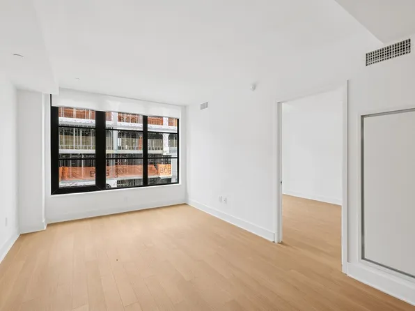 499 President Street image 2 of 35