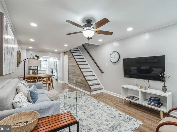 1337 S 7th St, Philadelphia, PA 19147