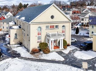 200 Rogers St #10, Lowell, MA 01852
