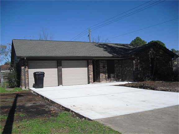 New drive way poured recently.
