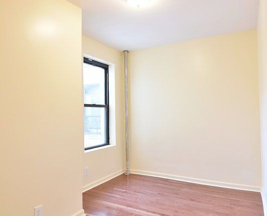 3rd image of 509 W 174th St APT 6D