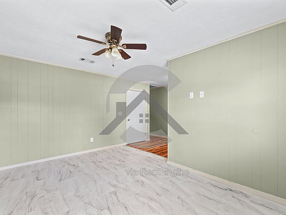 2nd image of 438 Helen St #2