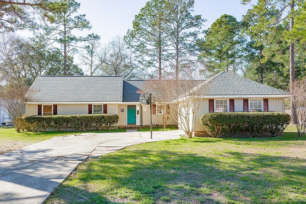 1049 Cherrywood Rd, Waycross, GA 31503 Zillow