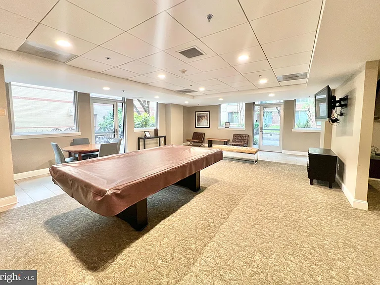 1020 N Highland St #221 — Photo 21