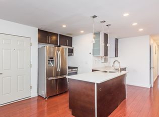2564 38th St APT 2R, Astoria, NY 11103