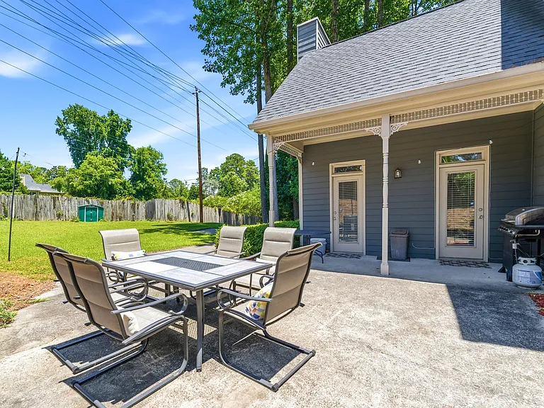 3052 Trafalgar Way — Photo 27