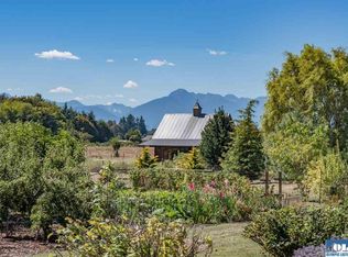 401 Pond Ln, Sequim, WA 98382