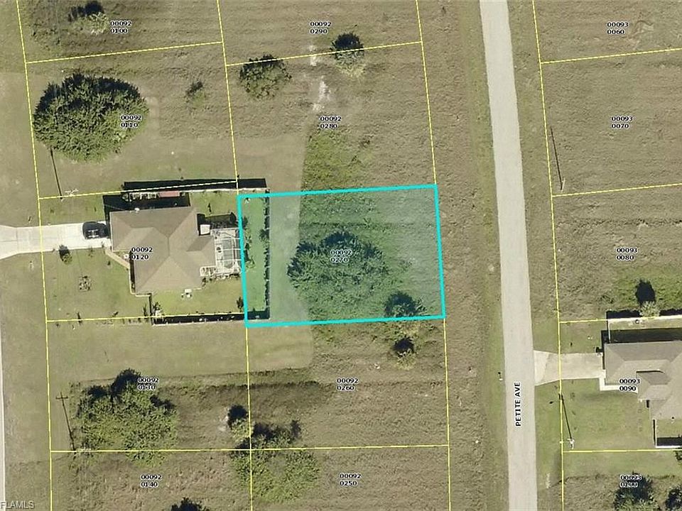 1st image of 444/446 Petite Ave
