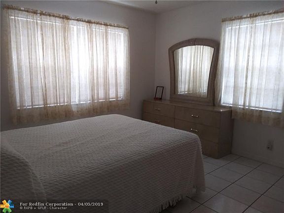 5th image of 3550 NW 8th Ave APT 401