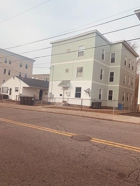 2nd image of 552 Privilege St