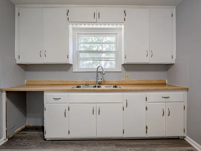 7419 Lamar Ave — Photo 9