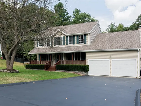 26 Christopher Dr, Grafton, MA 01519