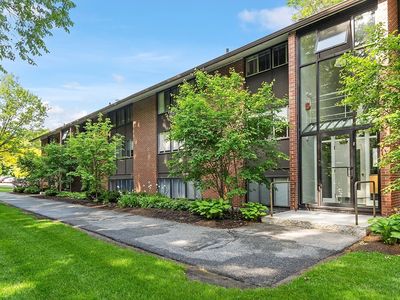 7 Longwood Dr APT 6, Andover, MA, 01810