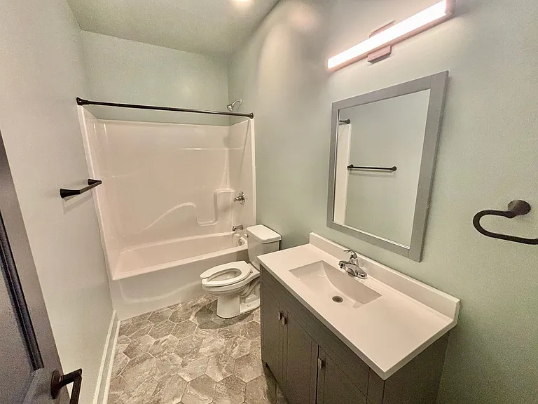 2512 Portland Ave — Photo 6