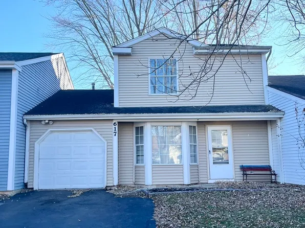 617 Yale Ln #617, Island Lake, IL 60042