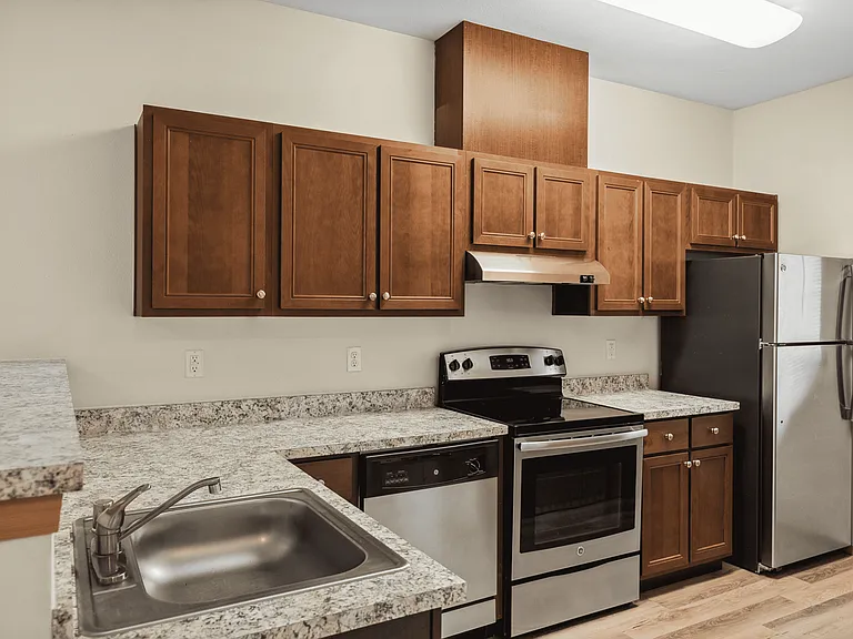 Studio Apartment - 544 Sq Ft Studio Apartment - 544 Sq Ft