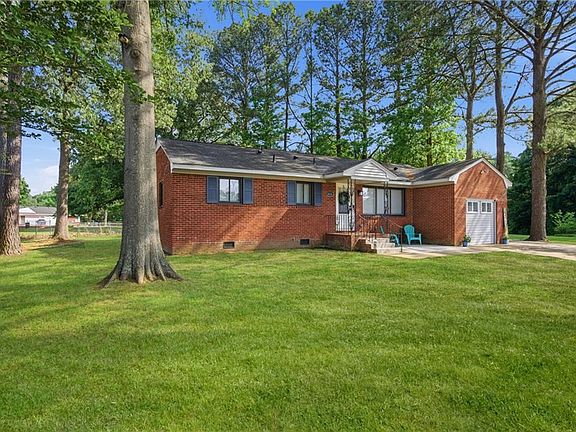 2nd image of 4416 Greendell Rd