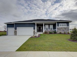 6618 Wolf Hollow Rd, Windsor, WI 53598