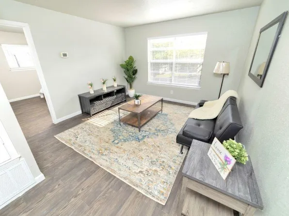 South Point Apartments