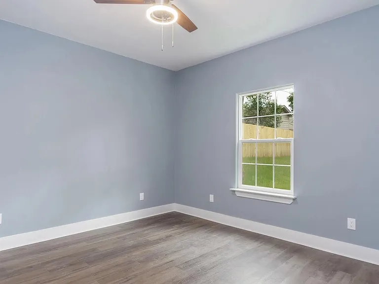 1306 Oden St — Photo 18