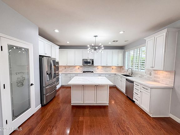 2nd image of 2113 W EAGLE FEATHER Road