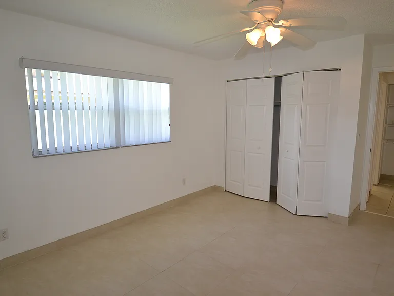 2357 White Oak Cir — Photo 28