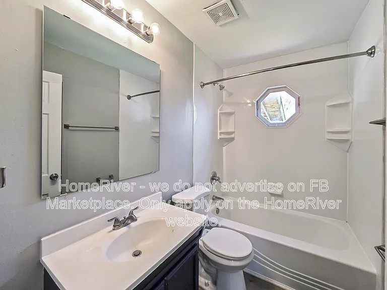 229 S 7th Ave — Photo 14
